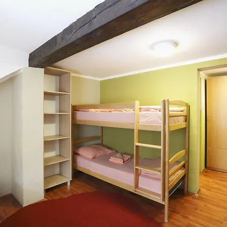 Masinac ホテル コパオニク