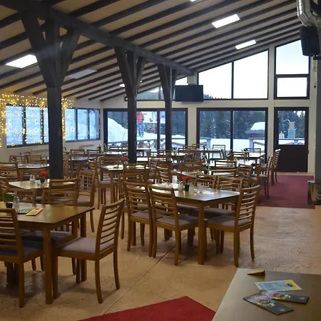 ホテル Masinac コパオニク